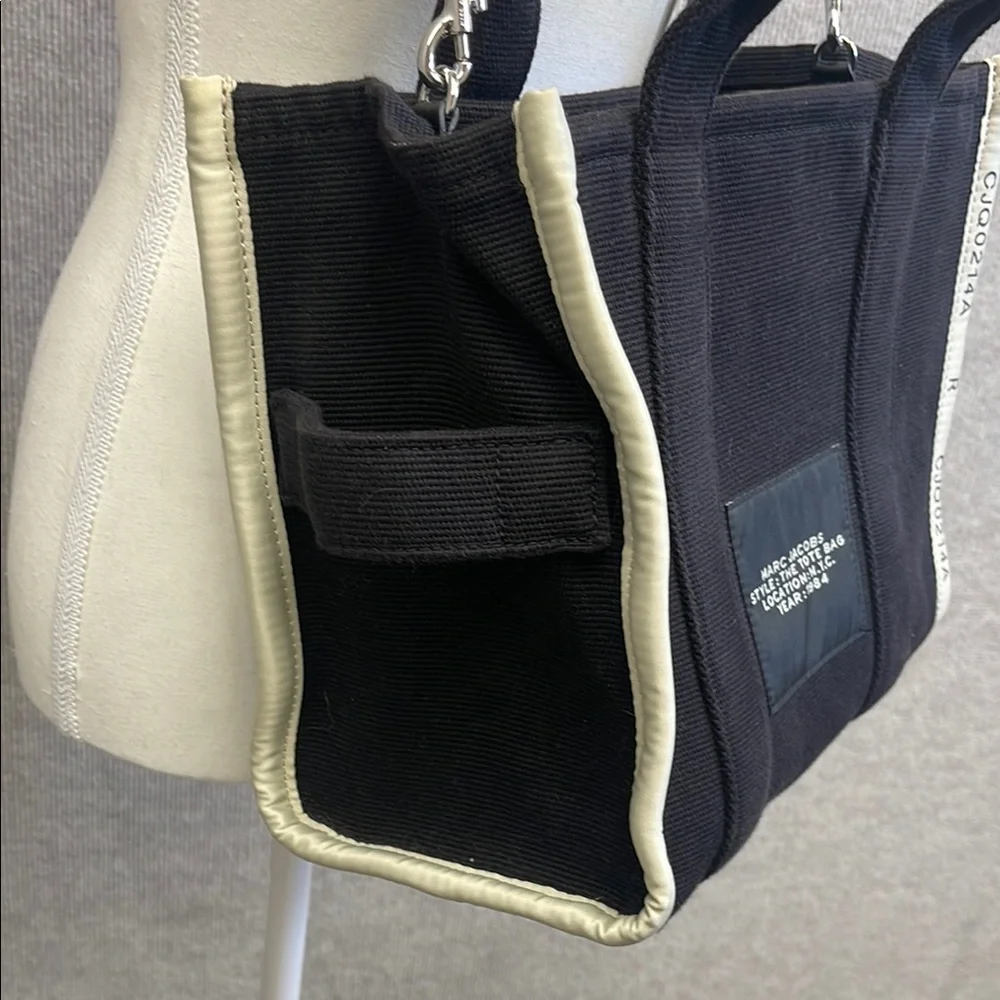 Marc Jacobs Black and White Tote Bag - Picture 6 of 6